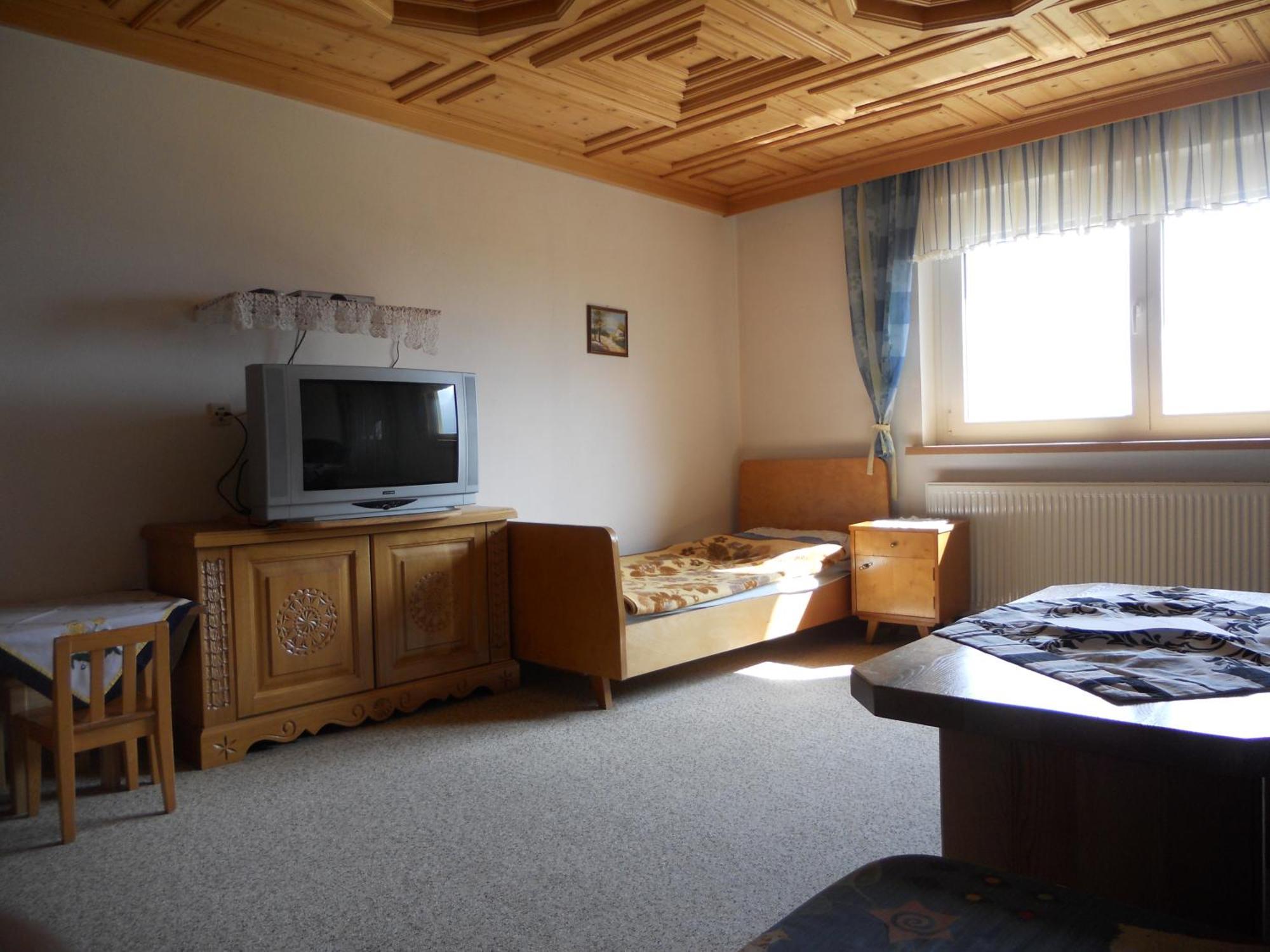 Ferienwohnungen/Holiday Apartments Lederer Reisach Eksteriør billede